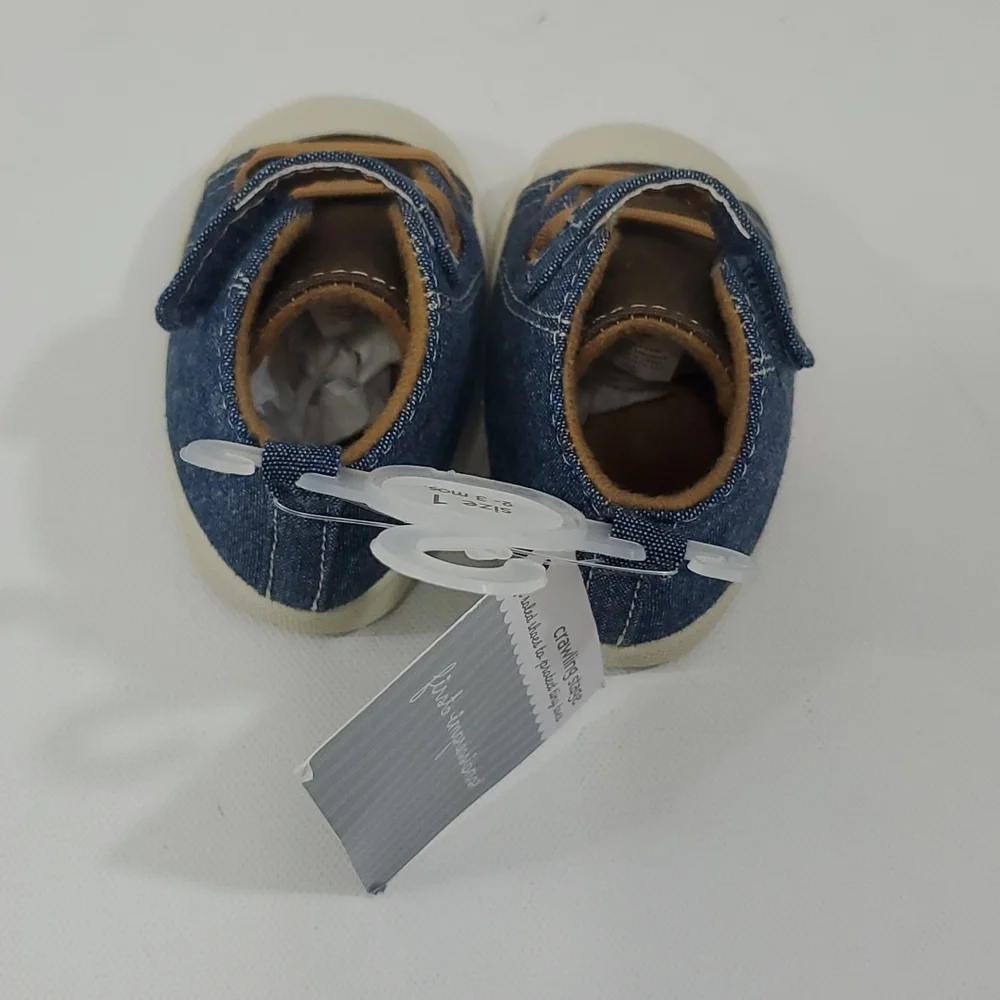 First impression crawling stage size 2-3 months